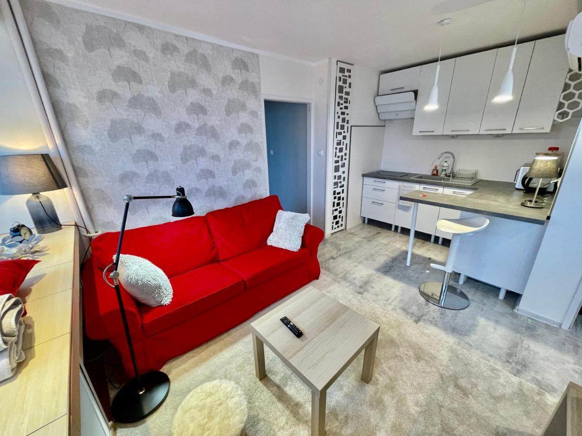 Love Metro Wifi 300Mbs 65'Tv Netflix Hbo Appletv+ Warszawa Exteriör bild