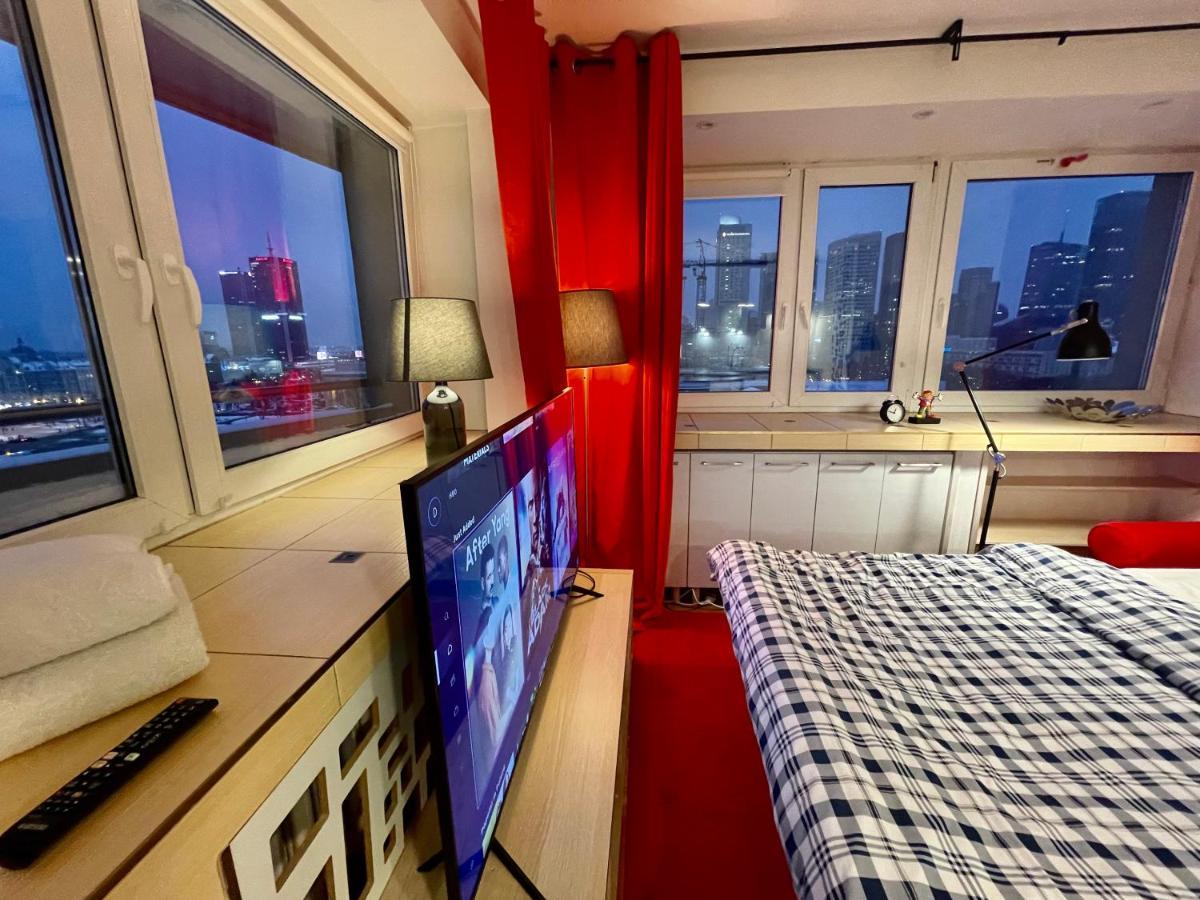 Love Metro Wifi 300Mbs 65'Tv Netflix Hbo Appletv+ Warszawa Exteriör bild