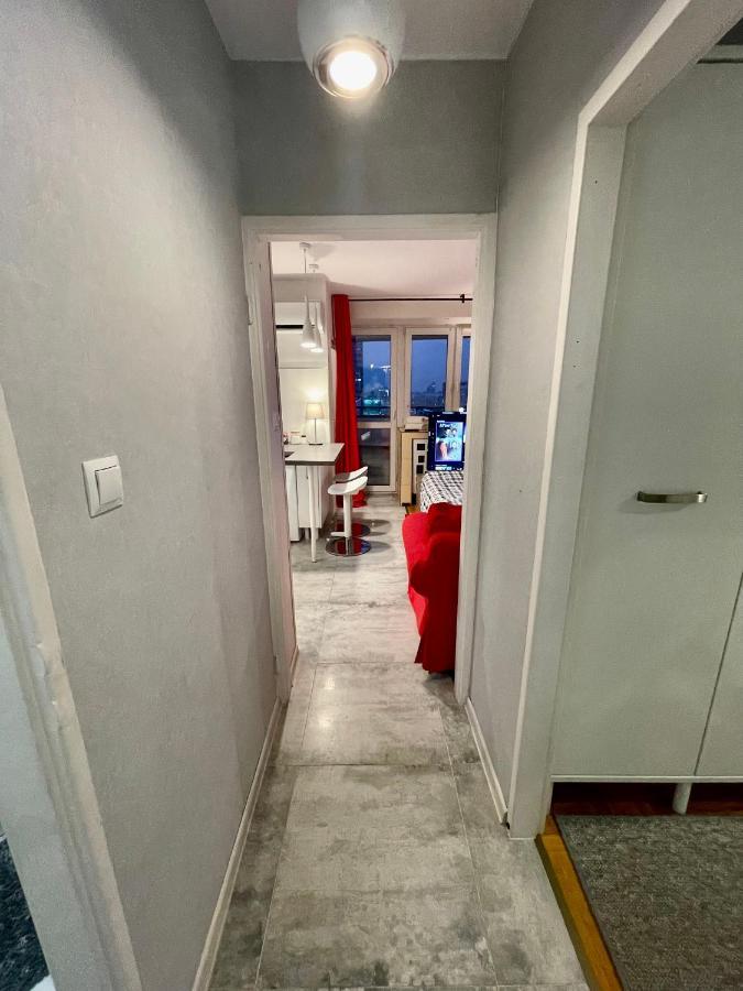 Love Metro Wifi 300Mbs 65'Tv Netflix Hbo Appletv+ Warszawa Exteriör bild