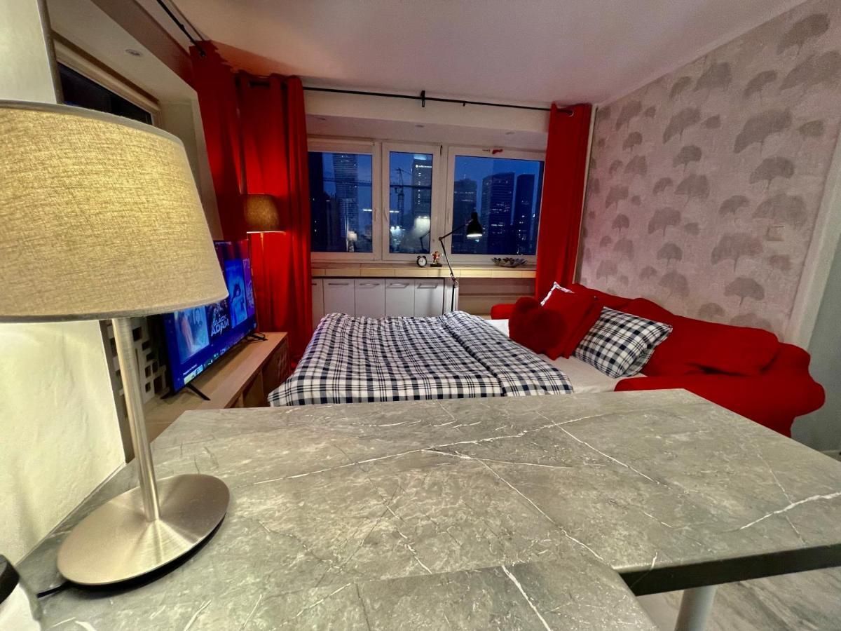 Love Metro Wifi 300Mbs 65'Tv Netflix Hbo Appletv+ Warszawa Exteriör bild
